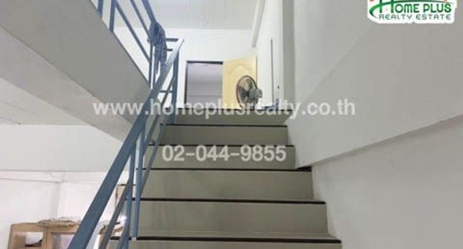 For sale 3 bedrooms retail Space in U Thong, Suphan Buri