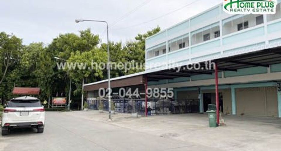 For sale 3 Beds retail Space in U Thong, Suphan Buri