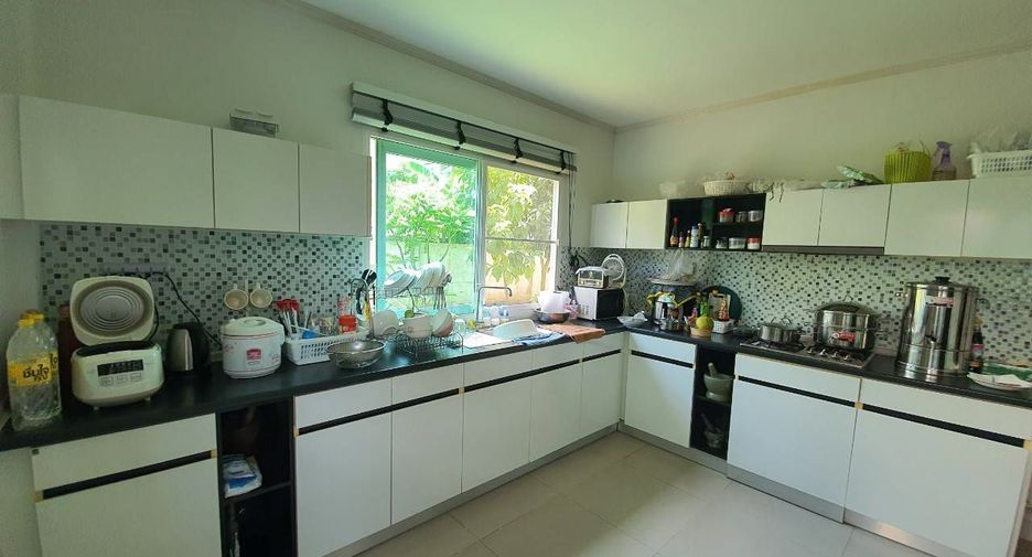 出租 和 出售 4 卧室 独立屋 在 Phuket Town, 普吉
