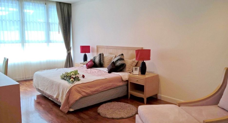 Wohnung zur Miete mit 3 Zimmer in Khlong Toei, Bangkok
