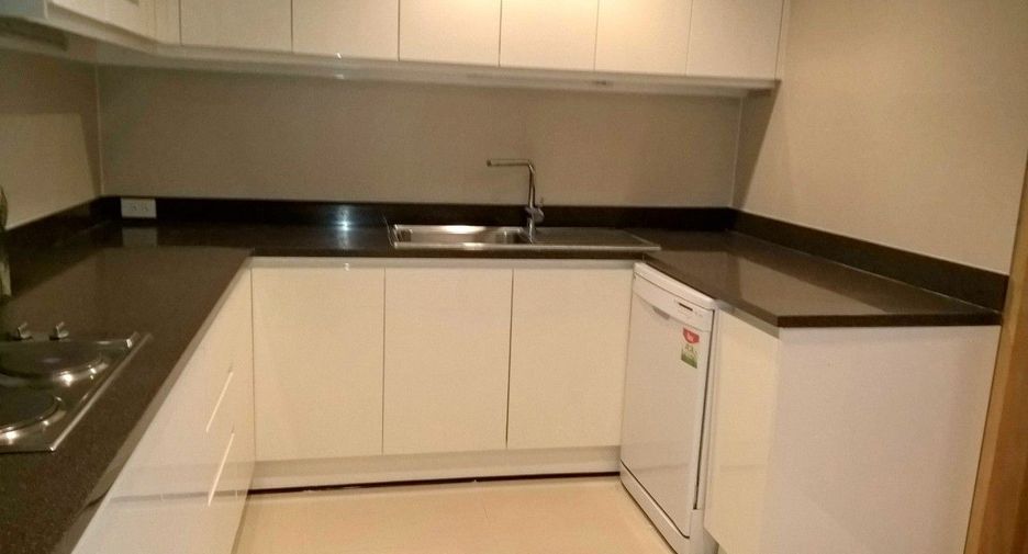 Wohnung zur Miete mit 3 Zimmer in Khlong Toei, Bangkok