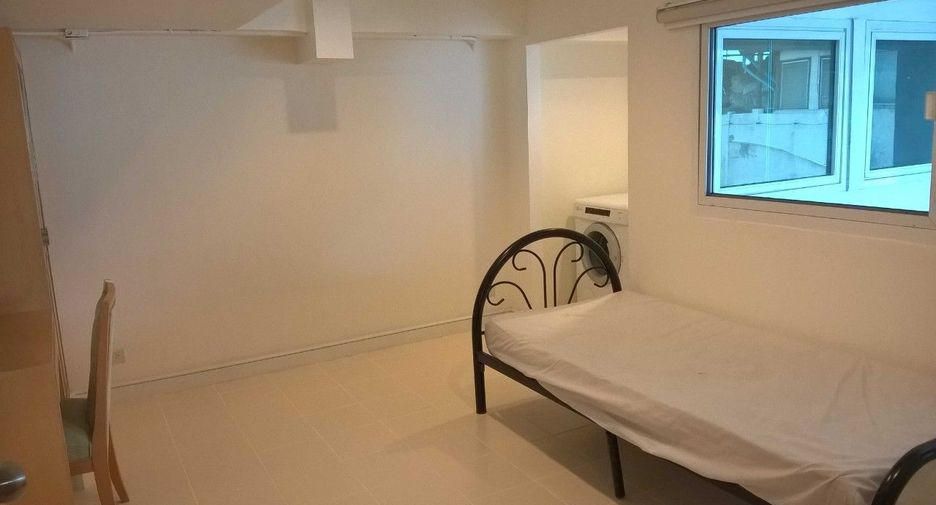 Wohnung zur Miete mit 3 Zimmer in Khlong Toei, Bangkok