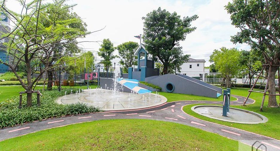 For rent 2 bedrooms house in Bang Na, Bangkok