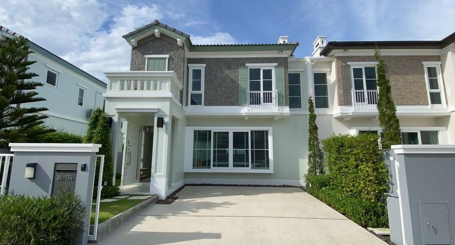 For rent 2 bedrooms house in Bang Na, Bangkok