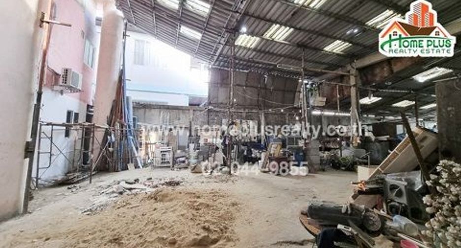 For sale land in Phra Khanong, Bangkok