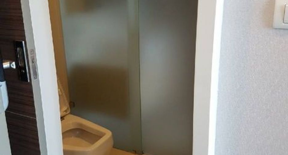 Condo en alquiler de 2 habitaciones en Watthana, Bangkok