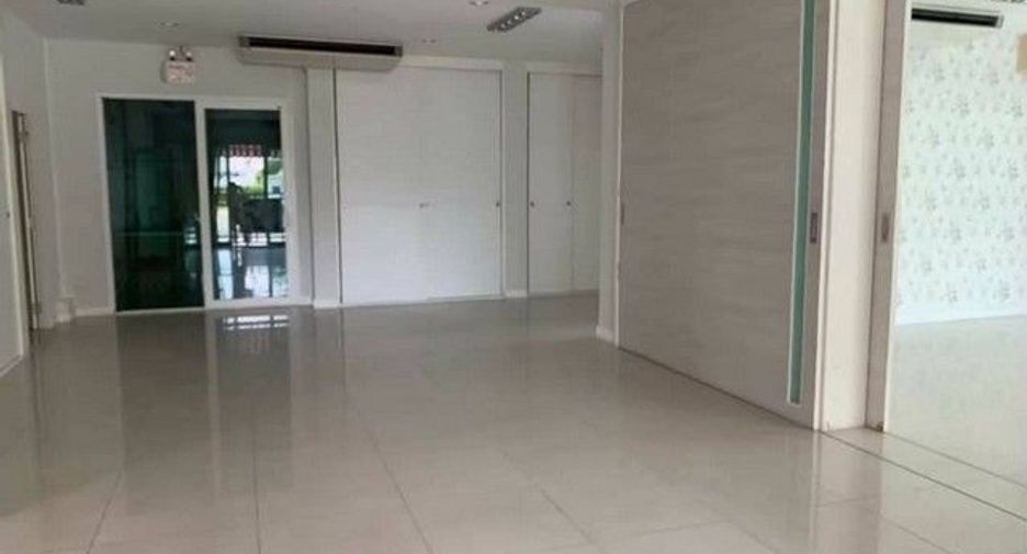 For rent 6 bed retail Space in Thalang, Phuket