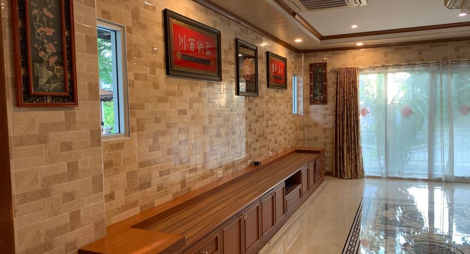 For sale 3 bedrooms house in Phra Nakhon, Bangkok