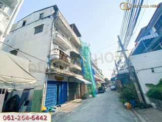 For sale 8 Beds retail Space in Chom Thong, Bangkok