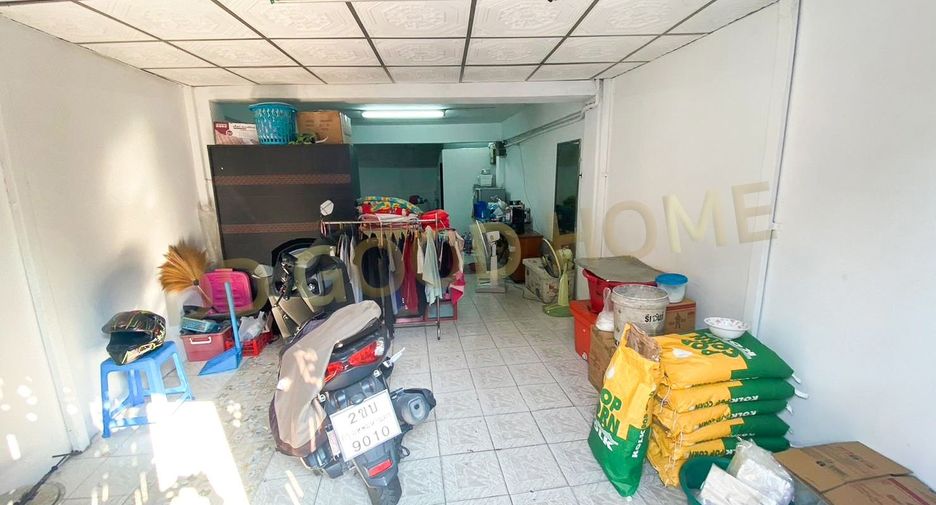 For sale 8 bedrooms retail Space in Chom Thong, Bangkok