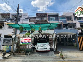 For sale 4 Beds townhouse in Yan Nawa, Bangkok