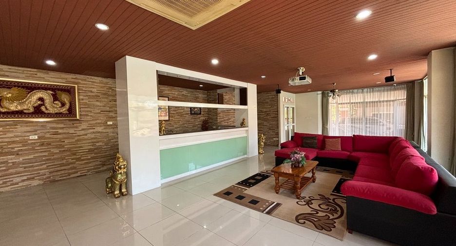 For rent そして for sale 7 Beds villa in Saraphi, Chiang Mai