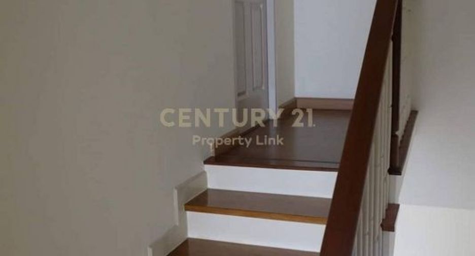 For rent and for sale 3 bedrooms townhouse in Prawet, Bangkok