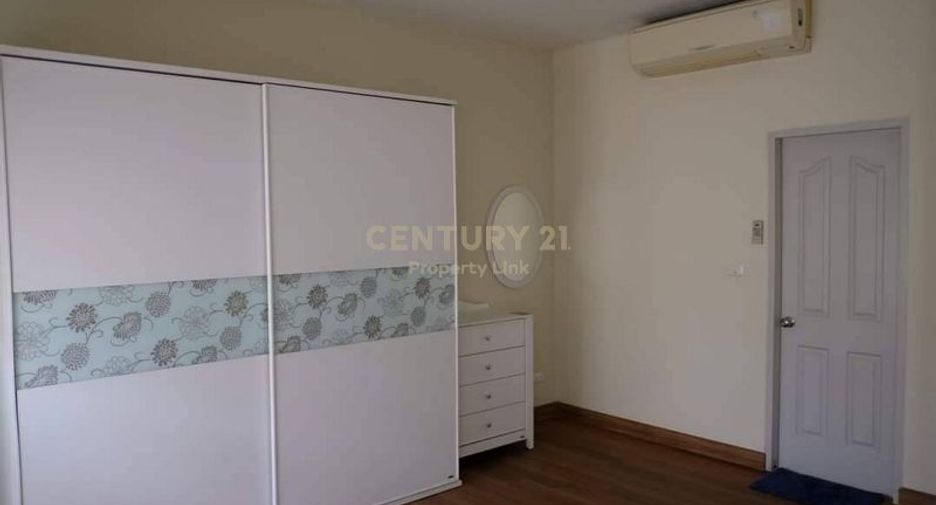 For rent and for sale 3 bedrooms townhouse in Prawet, Bangkok