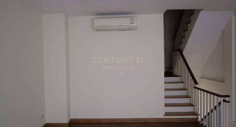 For rent and for sale 3 bedrooms townhouse in Prawet, Bangkok
