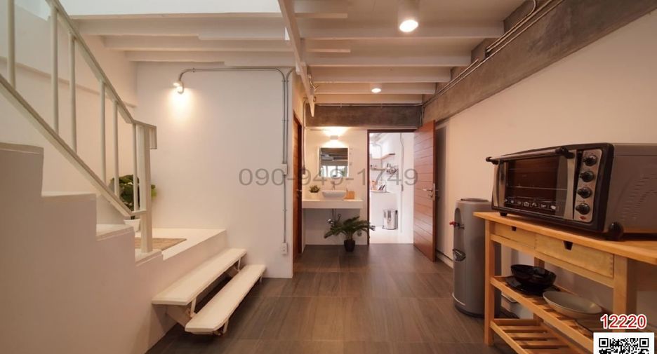 For rent 2 bedrooms townhouse in Watthana, Bangkok