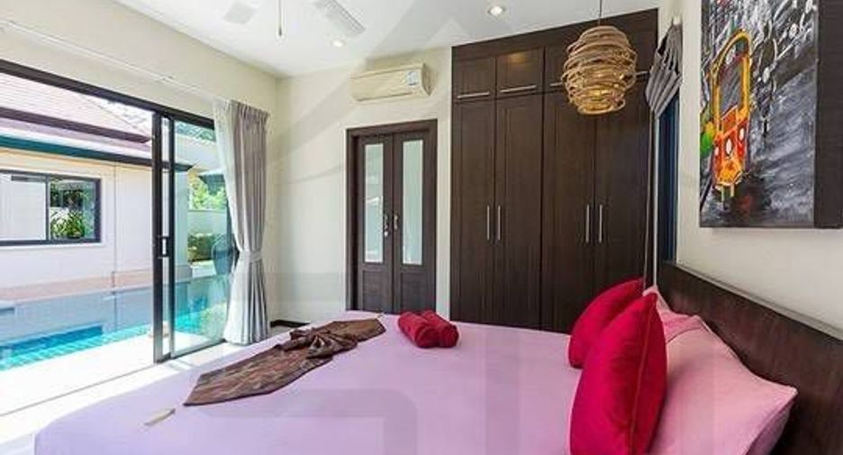 For rent 3 bedrooms villa in Mueang Phuket, Phuket