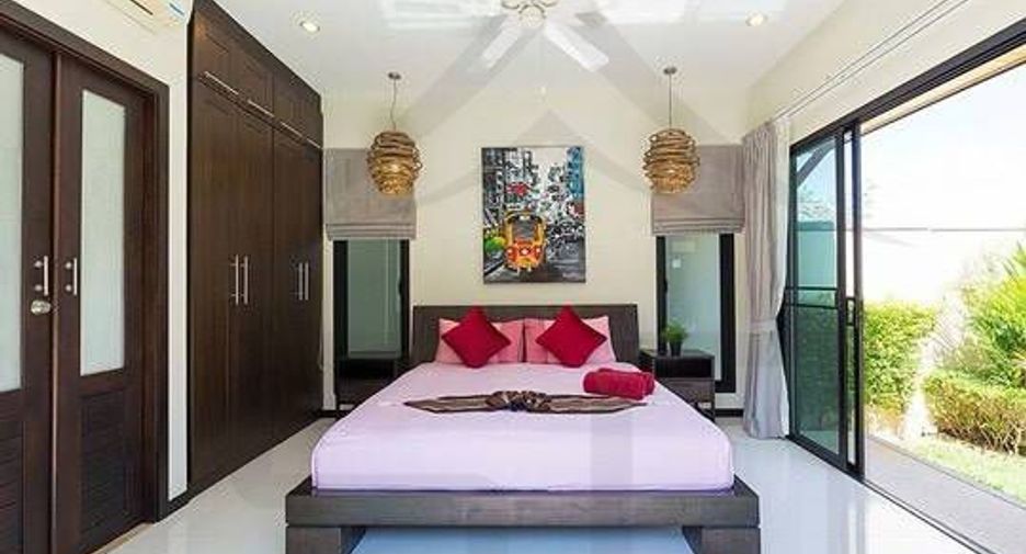 For rent 3 bedrooms villa in Mueang Phuket, Phuket