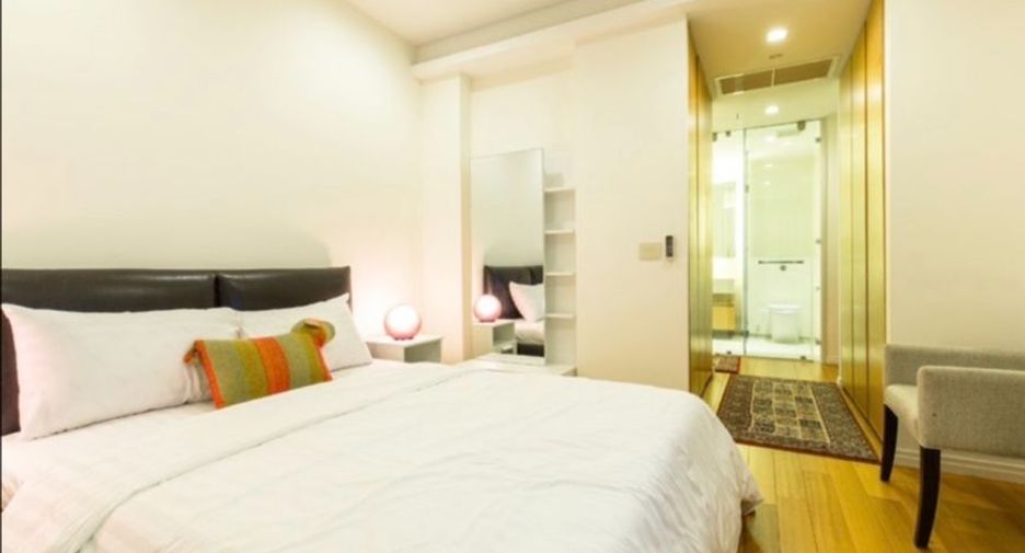 For sale 2 bedrooms condo in Sathon, Bangkok