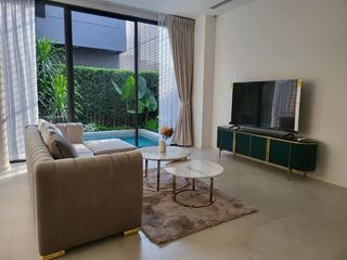 For rent and for sale 4 bed house in Wang Thonglang, Bangkok