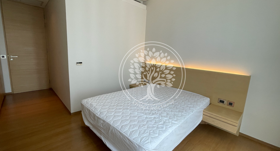 For rent 2 bedrooms condo in Sathon, Bangkok