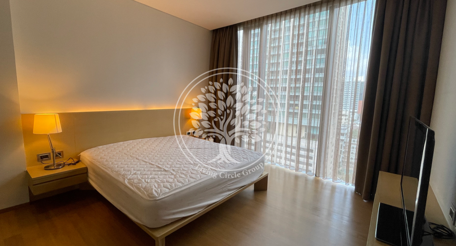 For rent 2 bedrooms condo in Sathon, Bangkok