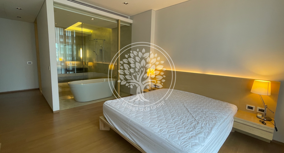 For rent 2 bedrooms condo in Sathon, Bangkok