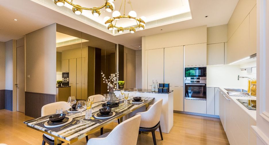 For rent and for sale 2 bedrooms condo in Pathum Wan, Bangkok