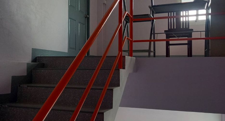 For sale 8 bedrooms apartment in Sai Mai, Bangkok