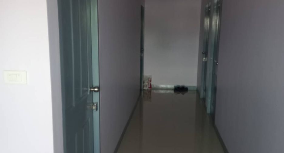 For sale 8 bedrooms apartment in Sai Mai, Bangkok