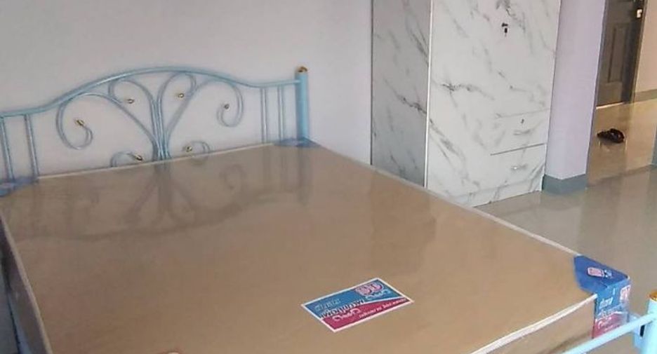 For sale 8 bedrooms apartment in Sai Mai, Bangkok