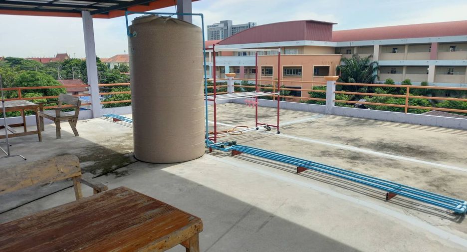 For sale 8 bedrooms apartment in Sai Mai, Bangkok