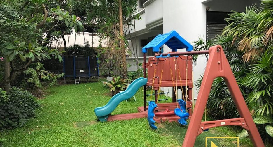 For rent 2 bedrooms apartment in Watthana, Bangkok