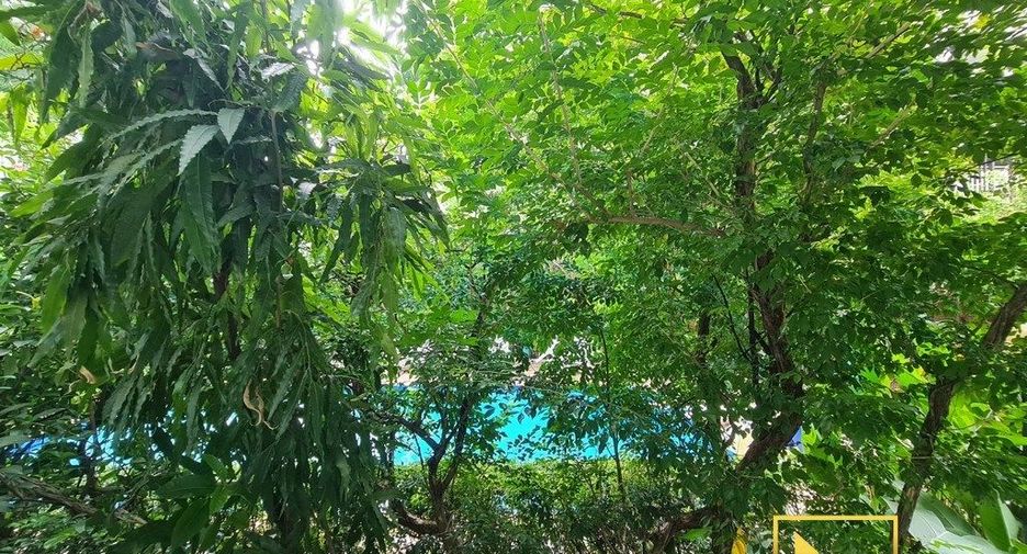 For rent 2 bedrooms apartment in Watthana, Bangkok