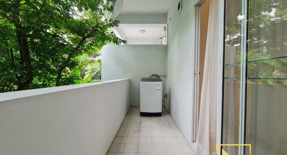 For rent 2 bedrooms apartment in Watthana, Bangkok