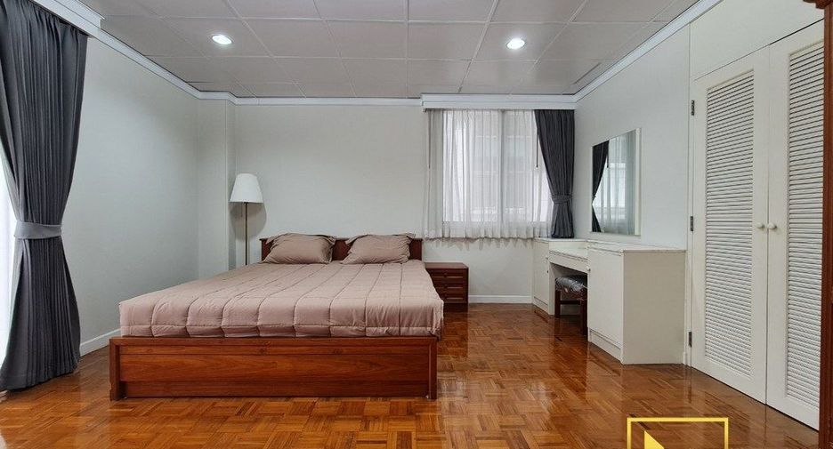For rent 2 bedrooms apartment in Watthana, Bangkok