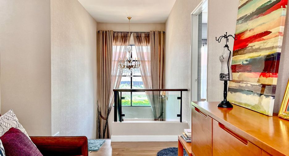 For sale 4 bedrooms house in Khlong Luang, Pathum Thani