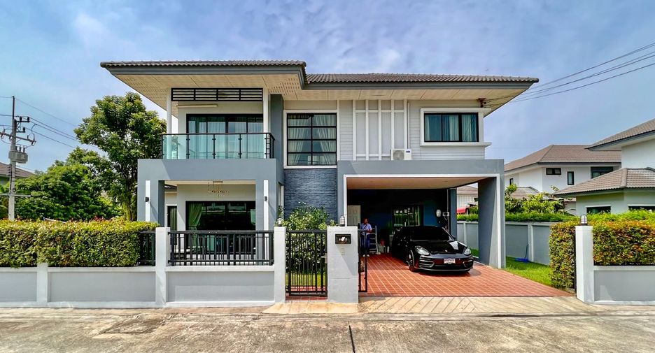 For sale 4 bedrooms house in Khlong Luang, Pathum Thani