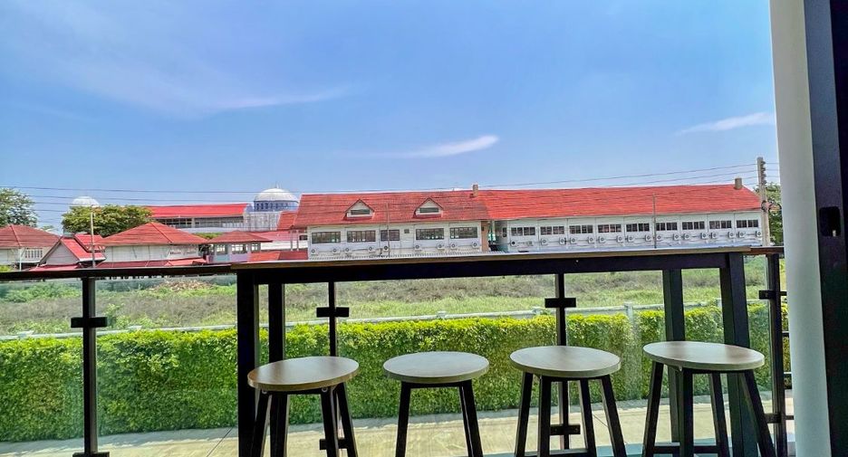 For sale 4 bedrooms house in Khlong Luang, Pathum Thani