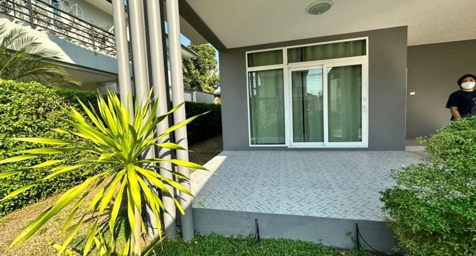 For rent 3 bedrooms house in Si Racha, Chonburi