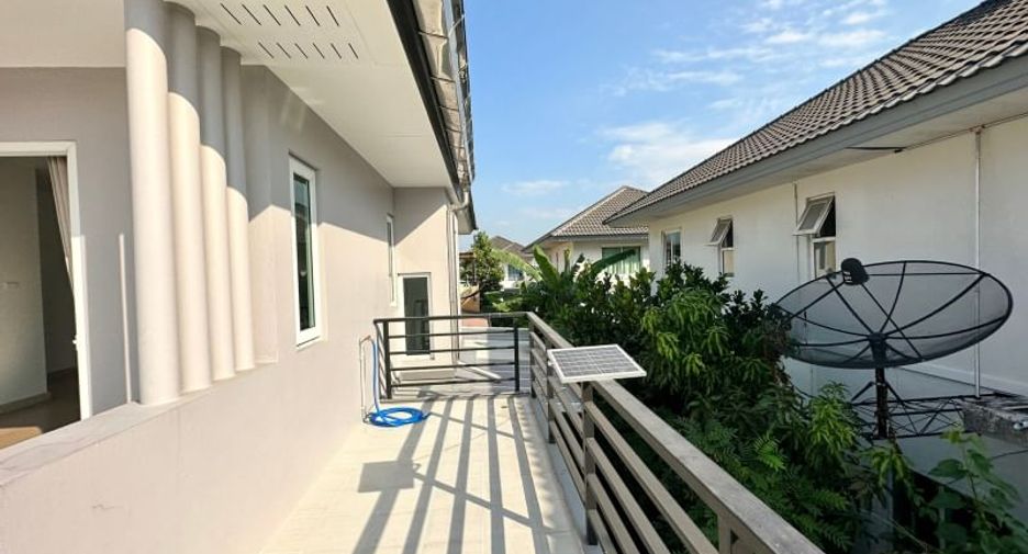 For rent 3 bedrooms house in Si Racha, Chonburi
