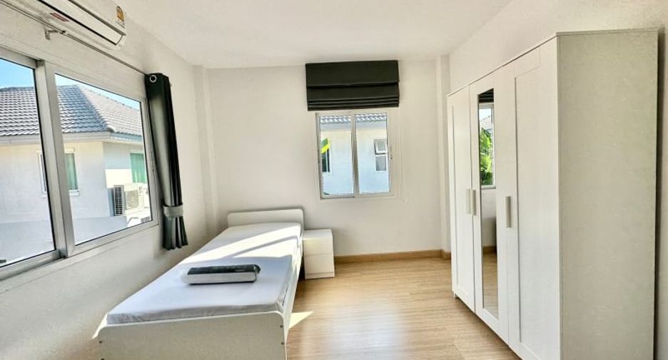 For rent 3 bedrooms house in Si Racha, Chonburi