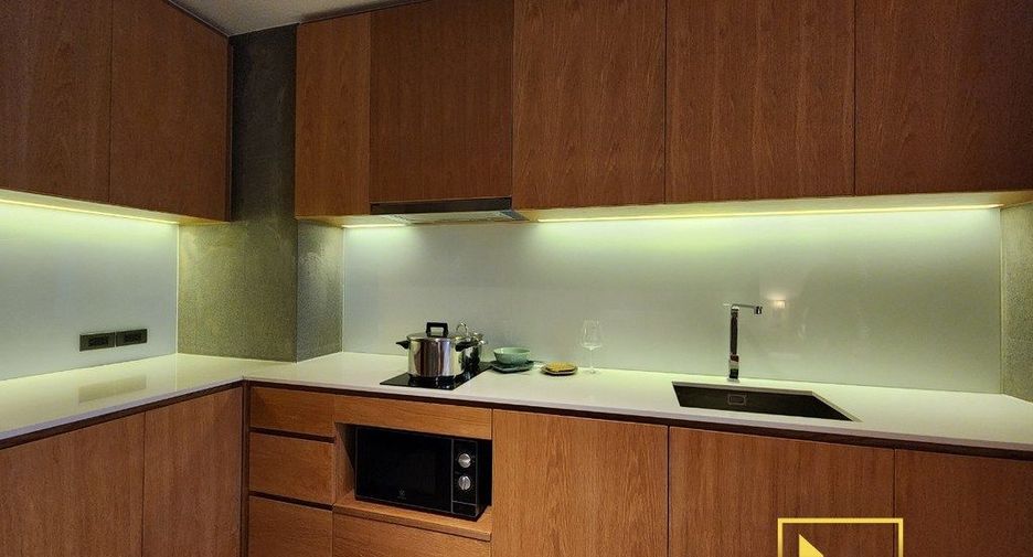 For rent 1 bed serviced apartment in Watthana, Bangkok
