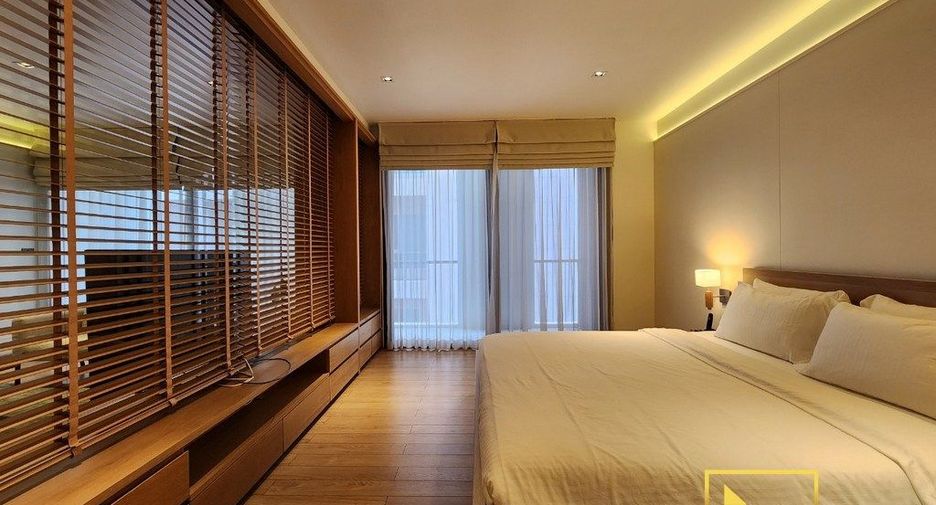 For rent 1 bed serviced apartment in Watthana, Bangkok