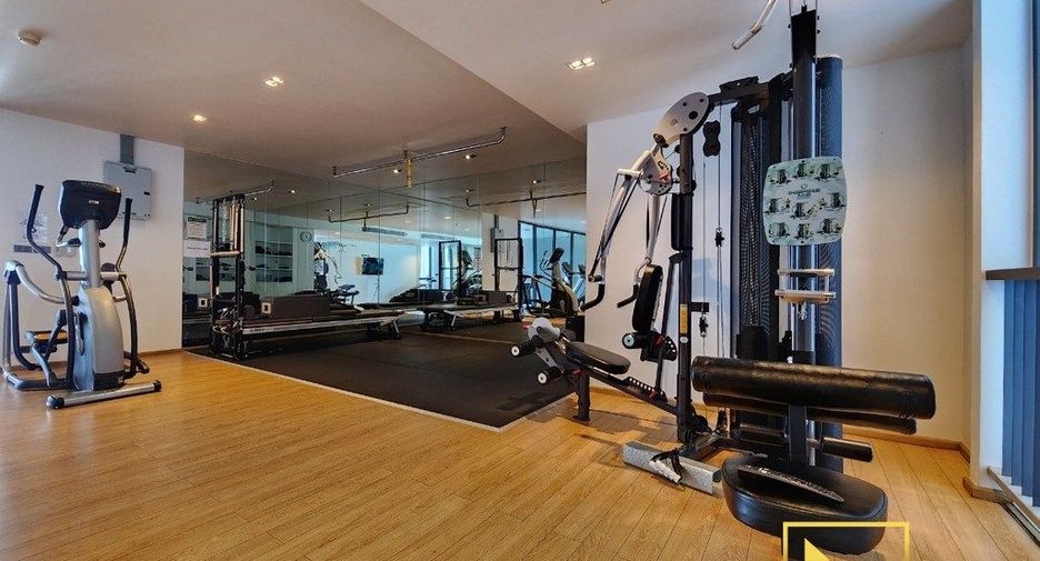 For rent 1 bed serviced apartment in Watthana, Bangkok