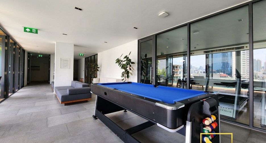 For rent 1 bed serviced apartment in Watthana, Bangkok