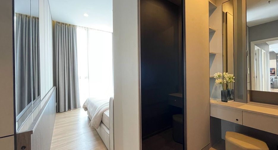 For sale 3 bedrooms condo in Phaya Thai, Bangkok