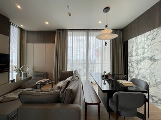 For sale 3 bed condo in Phaya Thai, Bangkok