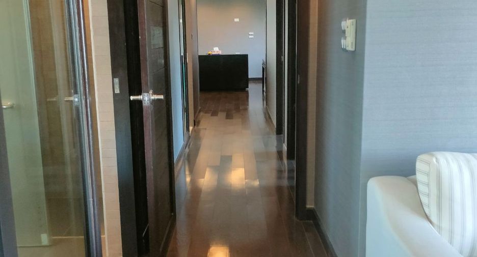 For rent 3 bedrooms condo in Mae Rim, Chiang Mai