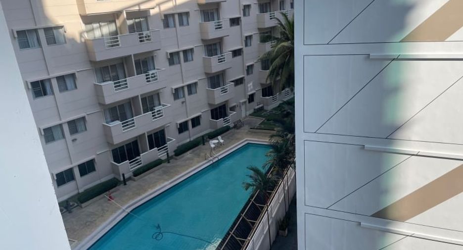 出售 1 卧室 公寓 在 Si Racha, Chon Buri